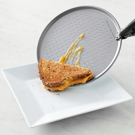 Food Network™ Pizza Pan & Crisper 6 Food Network™ Pizza Pan & Crisper - Image 4